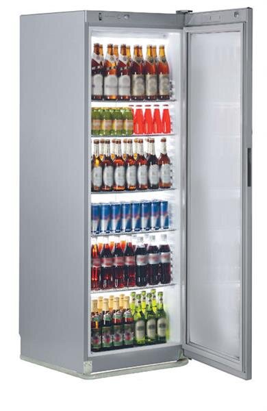 Kühlschrank
Festmaterial kann nur mit gültiger Reservation bezogen werden.
(Ausschliesslich für Getränke! Bei Kühlung von Esswaren übernehmen wir keine Haftung.)